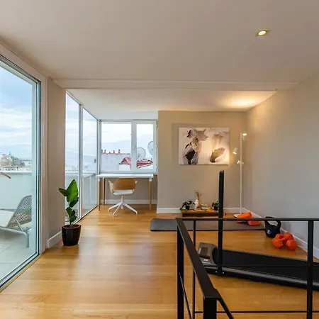 Missafir Flat With Bosphorus View Near Istiklal Κωνσταντινούπολη