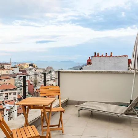 Missafir Flat With Bosphorus View Near Istiklal